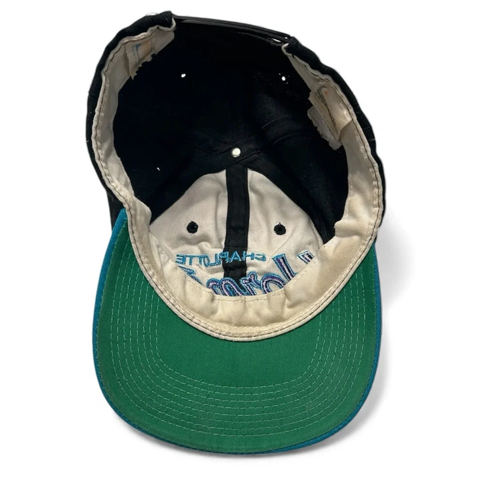 🏀 Vintage 1990s Charlotte Hornets Snapback Hat 🏀